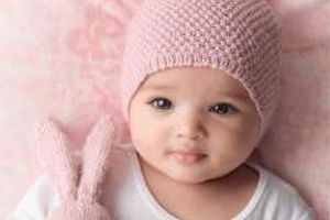 Чи потрібна шапочка новонародженому — чи обов'язково її одягати вдома