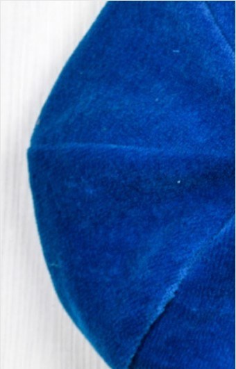 Трикотажные шапочки для новорожденных малышей. Берет детский трикотажный синего цвета велюр. ТМ «Пташка Украина»
